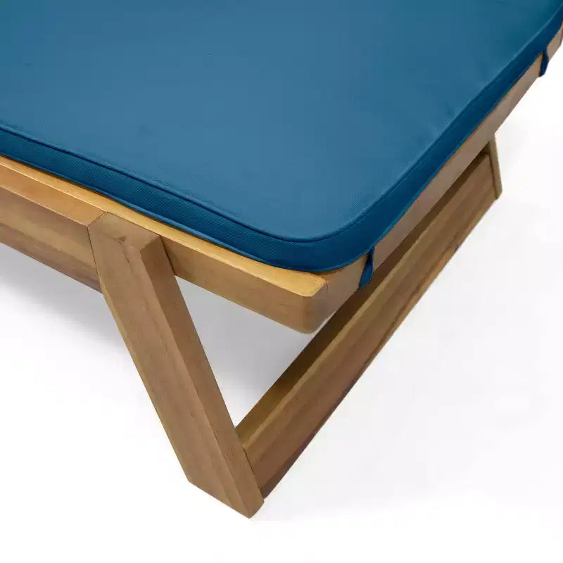 Kyoto – Ensemble 3 pièces de chaises longues d'extérieur en bois d'acacia avec coussins – Teck/Bleu – Christopher Knight Home : Sièges sans accoudoirs et table d'appoint pour patio