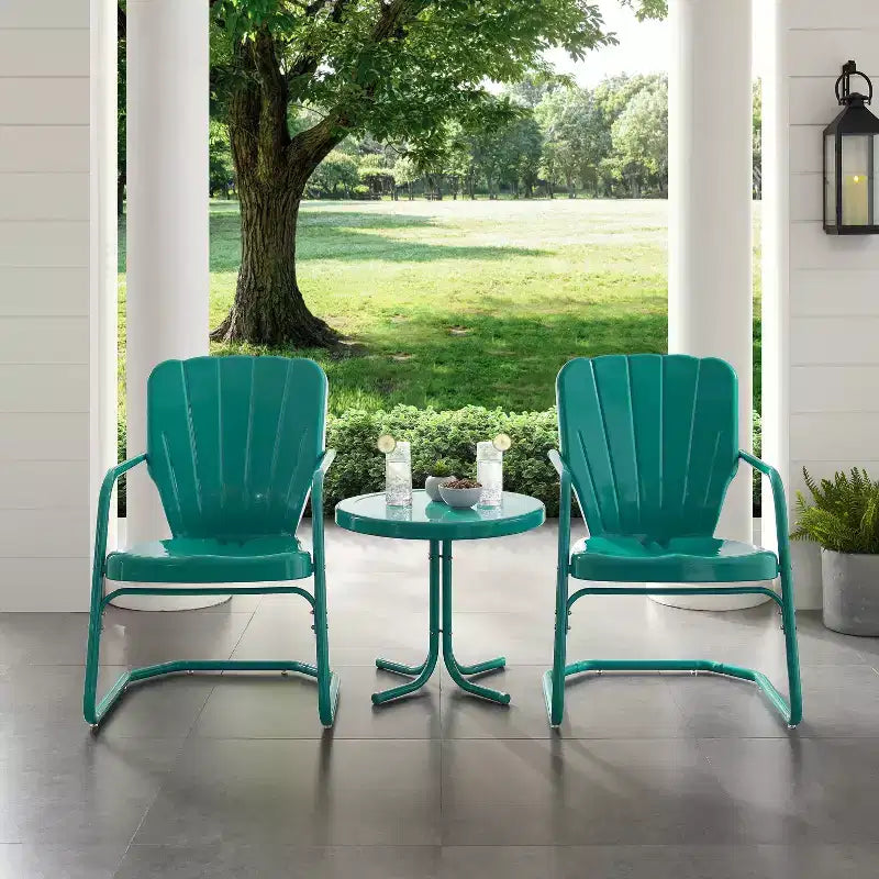 Ensemble de 3 pièces pour l'extérieur Ridgeland - Turquoise - Crosley : chaises de style vintage et table d'appoint en métal