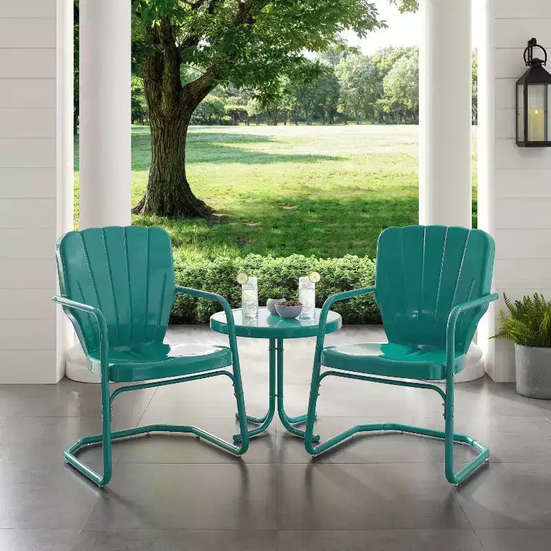 Ensemble de 3 pièces pour l'extérieur Ridgeland - Turquoise - Crosley : chaises de style vintage et table d'appoint en métal