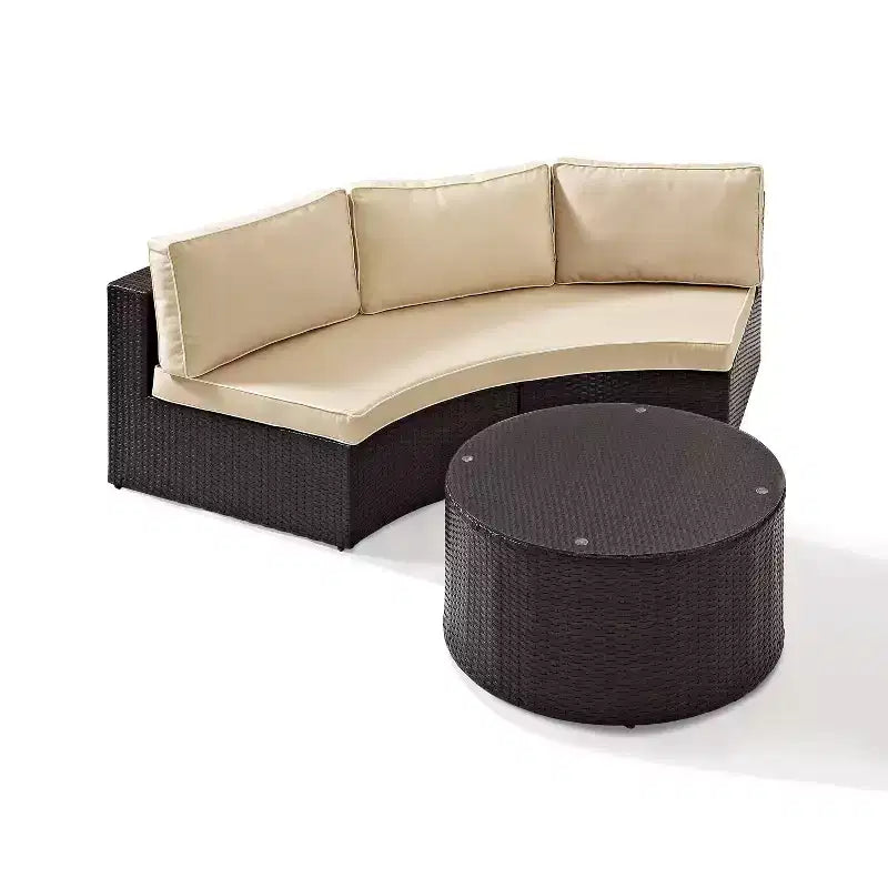 Ensemble sectionnel d'extérieur Catalina 2 pièces en osier : Canapé de patio et table basse modernes, Résistant aux UV, Tressé à la main, Cadre en acier