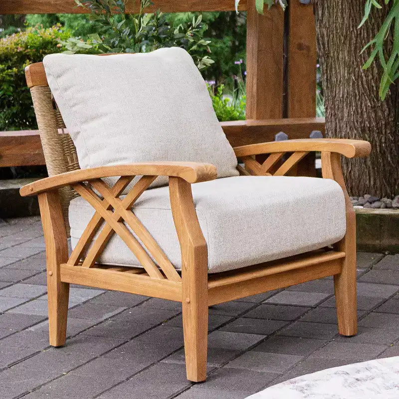 Ensemble de conversation d'extérieur Sonoma Lane Eola 5 pièces en teck avec coussins zippés beiges – Résistant aux intempéries