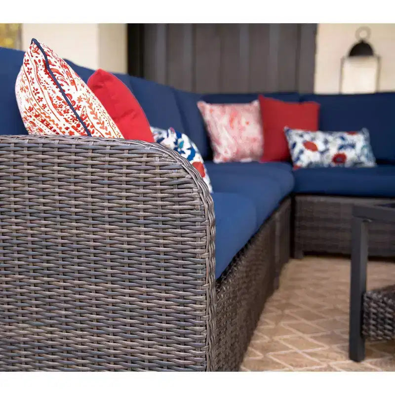 Sectionnel d'angle Jackson 5 pièces en osier avec coussins bleu marine Leisure Made