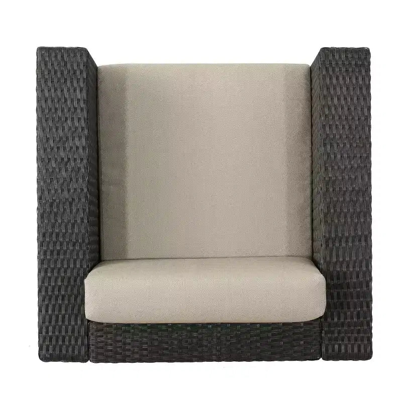 Christopher Knight Home Maaroaro Salon de jardin 5 pièces avec chaises pivotantes en osier et foyer, coussins inclus, marron/beige