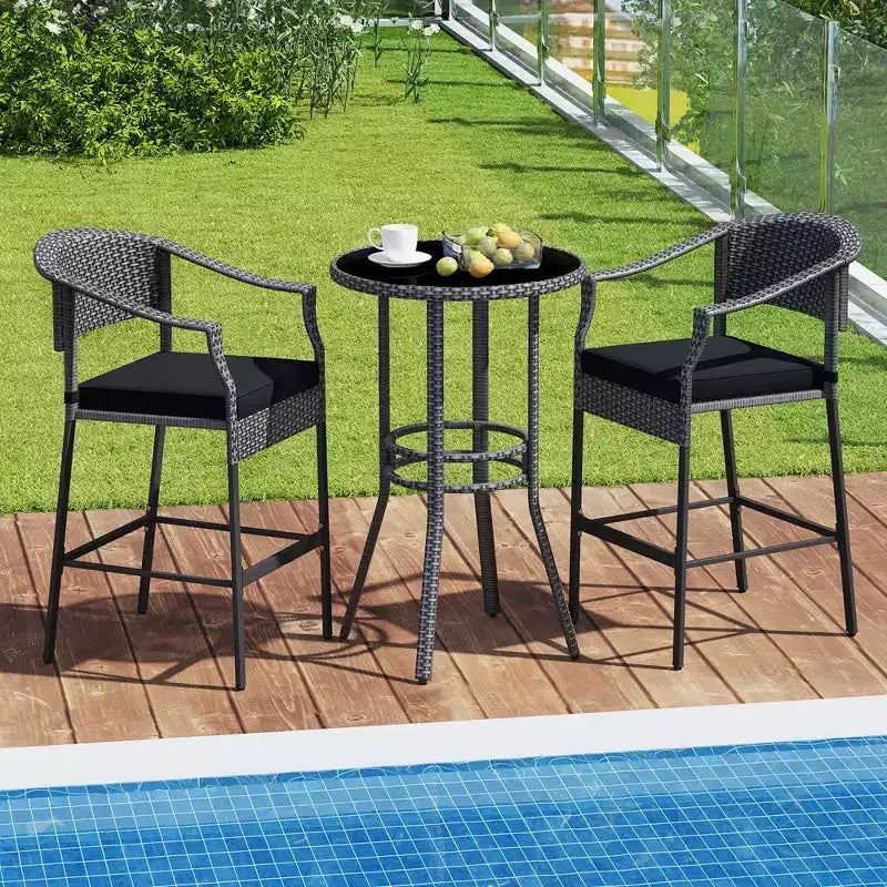 Ensemble de bar 3 pièces Costway en rotin pour patio avec tabourets de bar en osier et table ronde