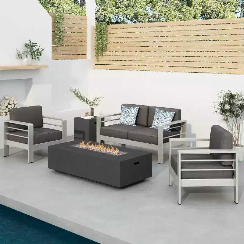 Ensemble de conversation extérieur 4 places GDFStudio Crested Bay en aluminium avec foyer gris foncé