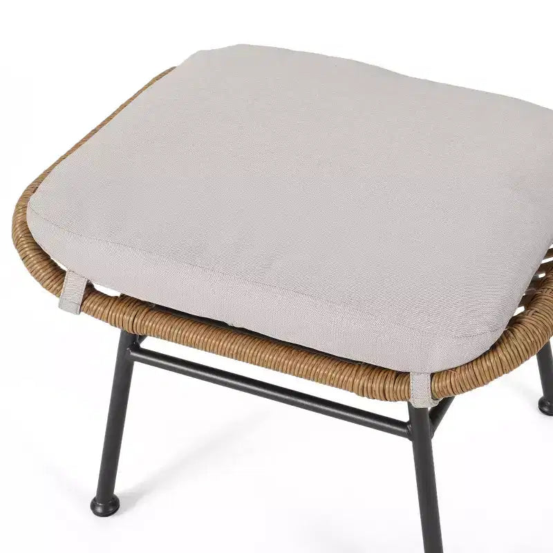 Christopher Knight Home Bechtel Ensemble 5 pièces de conversation d'extérieur en osier et verre trempé avec poufs
