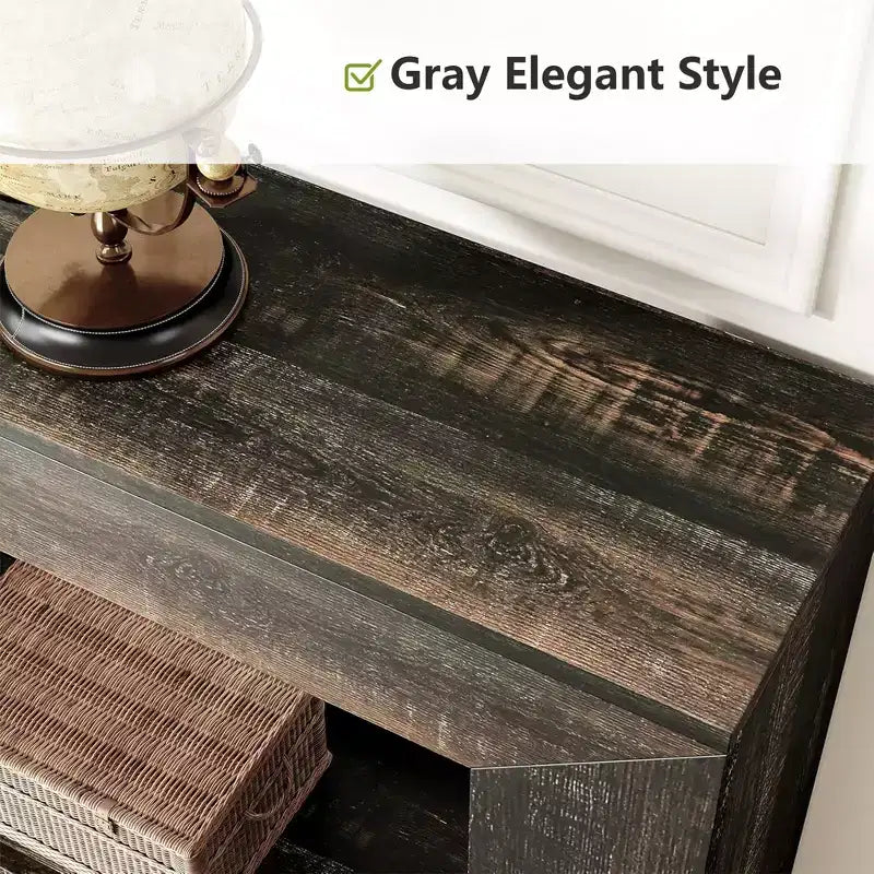 Console rustique en bois au charme vintage pour ferme