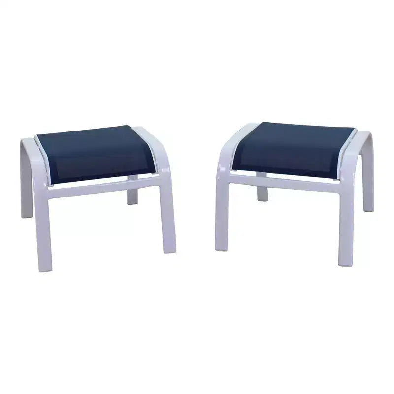 Ensemble de chaises longues de jardin 5 pièces Courtyard Casual Santa Fe avec ottomans Comprend deux chaises longues inclinables et deux ottomans et une table d'appoint