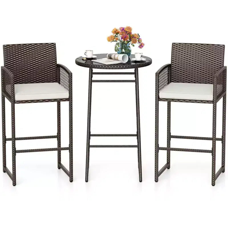 Costway Ensemble de Bar de Jardin 3 Pièces en Rotin avec 2 Coussins de Siège et Plateau en Verre pour Cour Arrière
