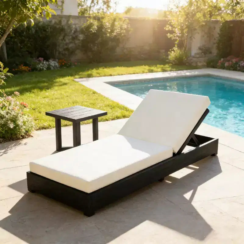 Christopher Knight Home Dee - Chaise longue moderne en bois d'acacia pour terrasse avec table d'appoint à lattes