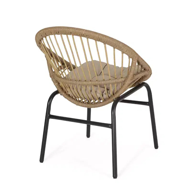 Ensemble de salon de jardin Loic Farmhouse Christopher Knight Home en fer avec design en résine tressée et table de bistrot à lattes en acacia