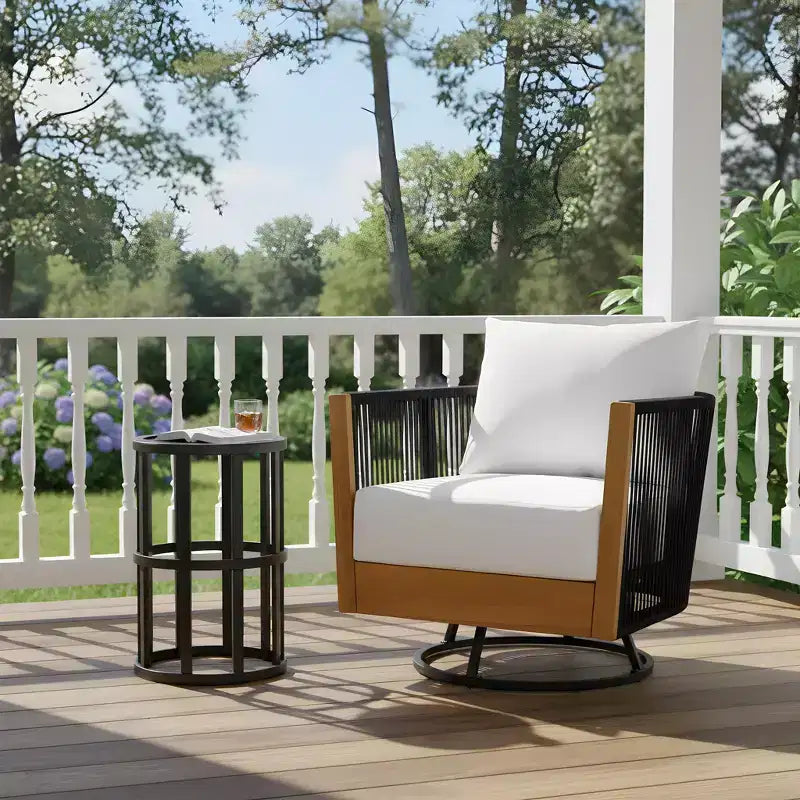 Ensemble de chaises pivotantes de terrasse modernes Christopher Knight Home Suriya en acacia avec design en corde et table en métal