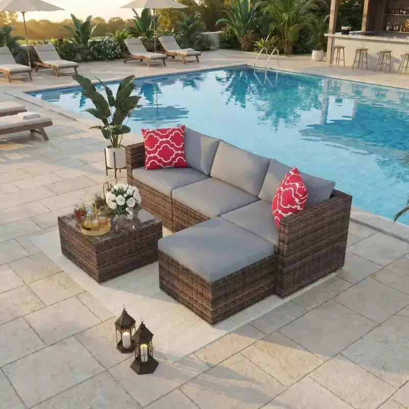 Ensemble de mobilier de patio 5 pièces, canapé d'angle en osier tout temps avec coussins antidérapants, ensemble de canapé d'extérieur en rotin avec pouf.