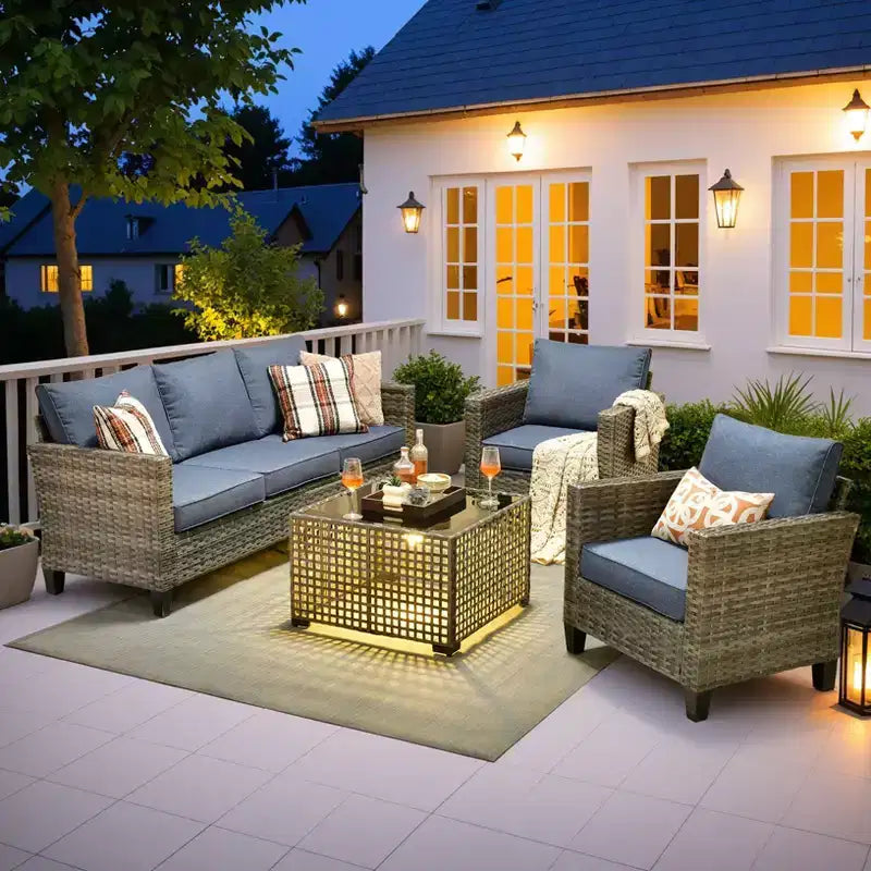Ensemble de canapé d'extérieur 4 pièces HOMLUX avec 1 canapé 3 places, 2 fauteuils individuels et 1 table basse LED, rotin PE gris