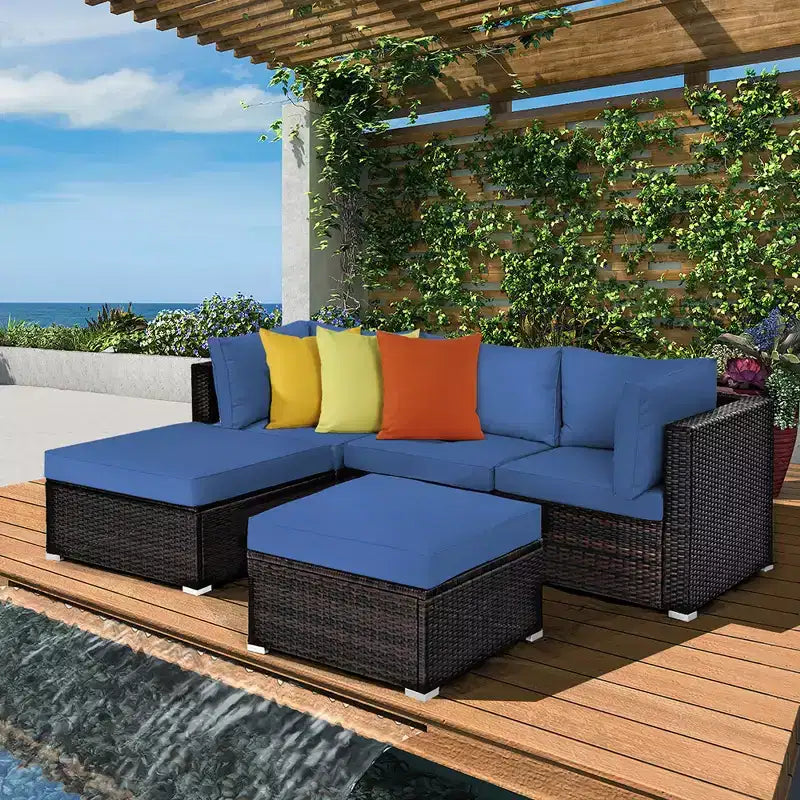 Costway Ensemble de Meubles de Jardin en Rotin 5 Pièces, Canapé Sectionnel, Table Basse, Pouf, Bleu Marine