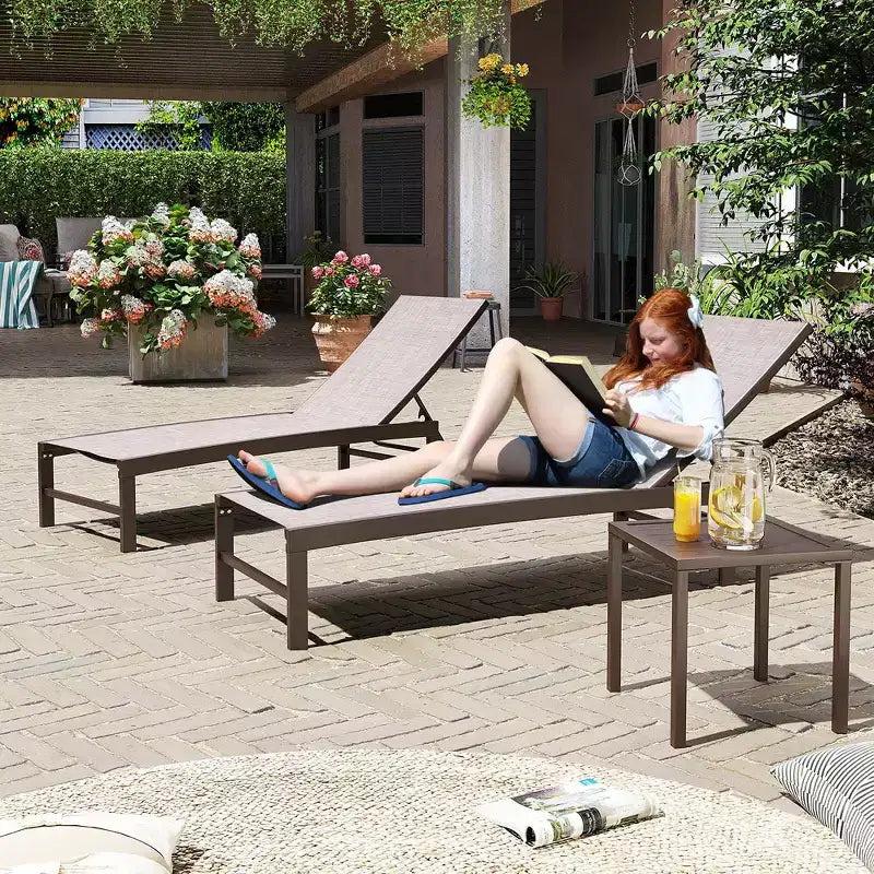 Crestlive Products Ensemble de 3 chaises longues d'extérieur en métal et table d'appoint pour terrasse